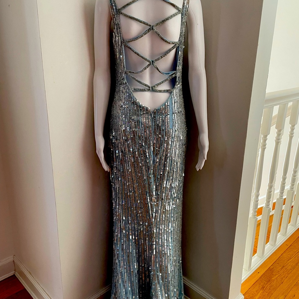 Blue dress gala